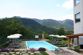 Forest Suites Boutique Hotel