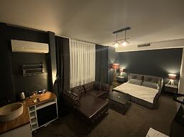 Eva Otel