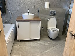 Eva Otel