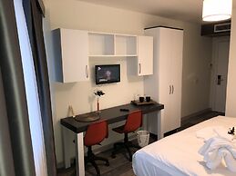 Eva Otel