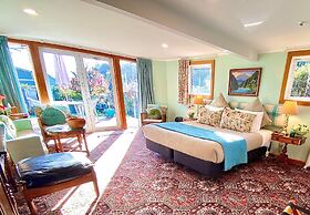 Ah House Nelson City B&B