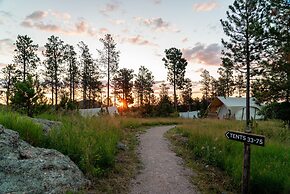 Under Canvas Mount Rushmore