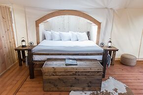 Under Canvas Mount Rushmore