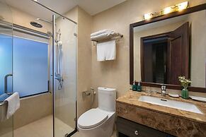 Brilliant Me Tri Hotel