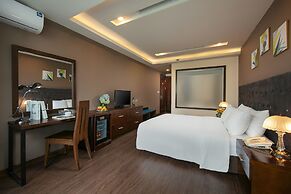 Brilliant Me Tri Hotel