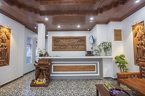 Villa Bayon Guides