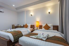 Villa Bayon Guides