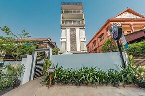 Villa Bayon Guides