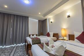 Villa Bayon Guides