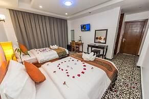 Villa Bayon Guides