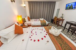 Villa Bayon Guides