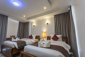 Villa Bayon Guides