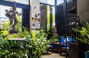 Bayon Modern Residence