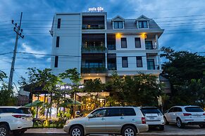 Bayon Modern Residence