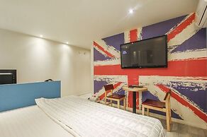 Cube Hotel