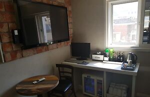 Cube Hotel