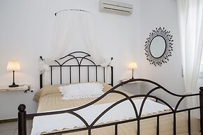 Irini Pension