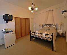 Pension Moschoula