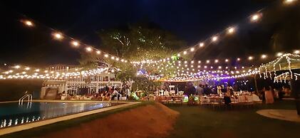 Nico Lagoon Hotel