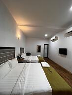 S8 Boutique Hotel