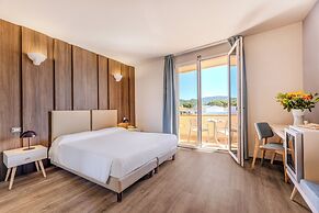 Hotel Riva Del Sole