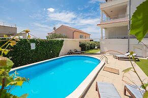 Apartments Arausa with Pool