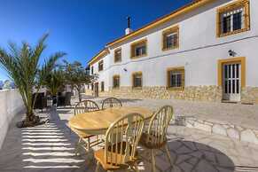 Villa Damara