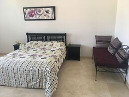 Spacious Comfortable Villa Ref T72024