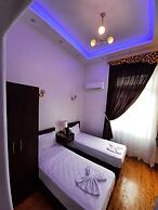 Midtown Hostel