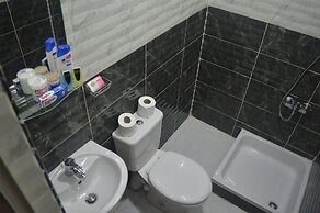 Midtown Hostel