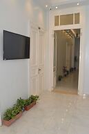Midtown Hostel