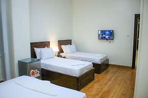 Midtown Hostel