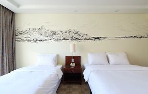 Adonis Hotel