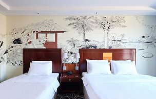 Adonis Hotel