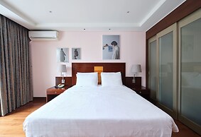 Adonis Hotel