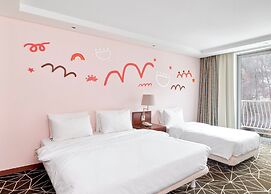 Adonis Hotel