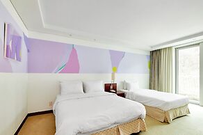 Adonis Hotel