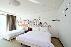 Adonis Hotel