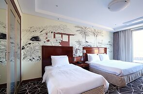 Adonis Hotel