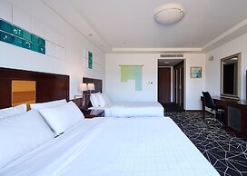 Adonis Hotel