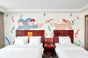 Adonis Hotel