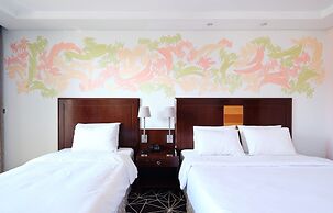 Adonis Hotel