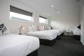 Podium Lodge