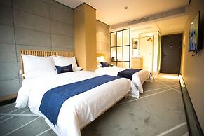 Arrivee Hotel