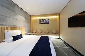 Arrivee Hotel