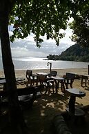 Bonhomie Beach Cottages