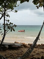 Bonhomie Beach Cottages