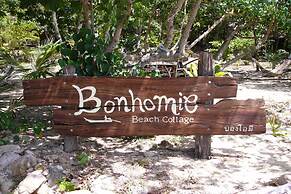 Bonhomie Beach Cottages