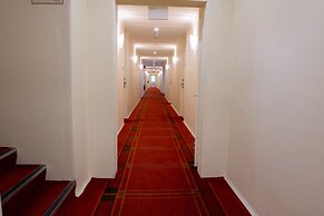 Linaker Art Deco Motel