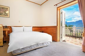 Aurora Villa